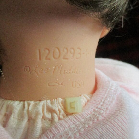 Lee Middleton 1994 life like sleeping doll reborn realistic - Picture 6 of 9